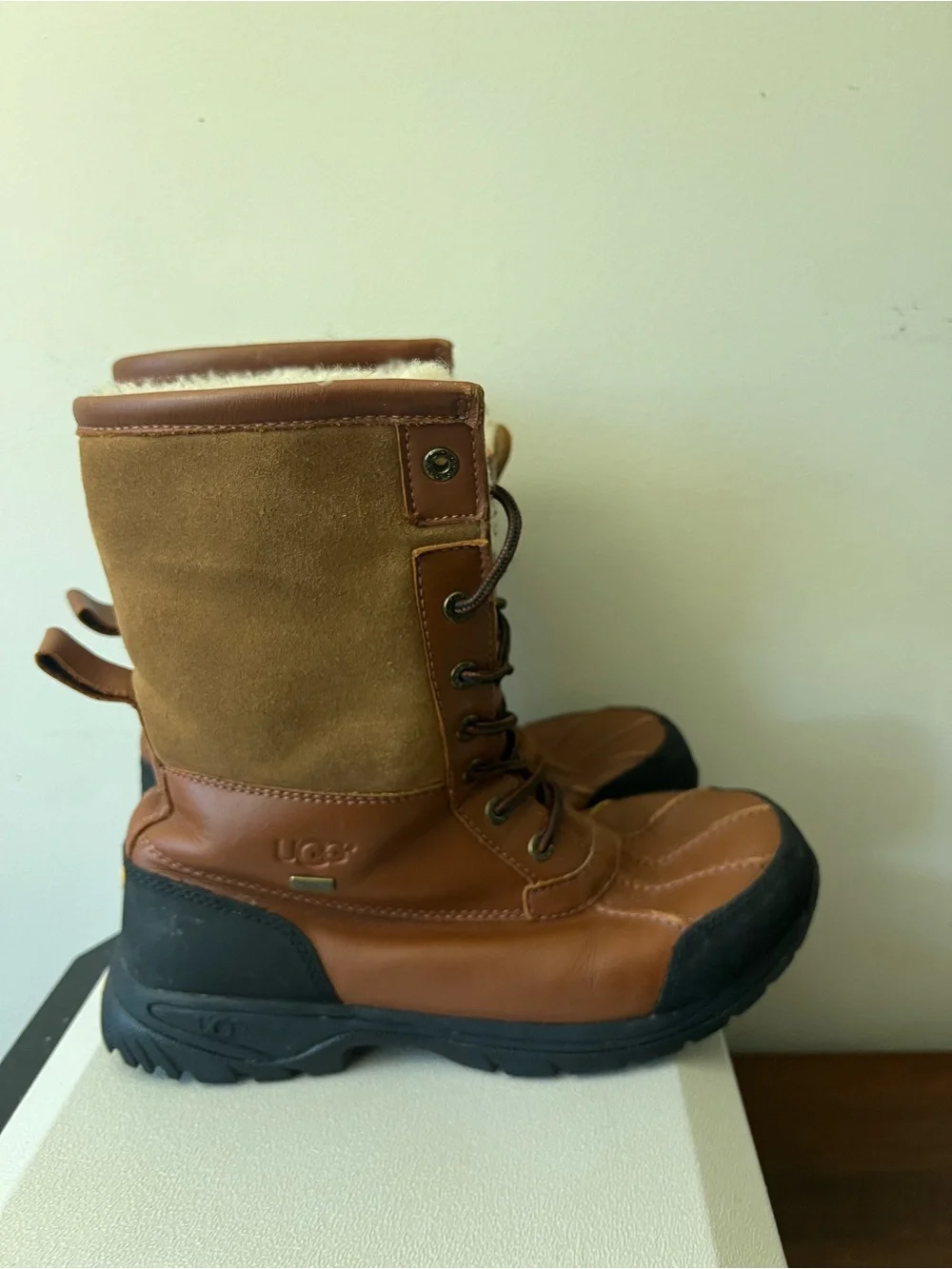 UGG Chestnut Leather & Suede Lace-Up Winter Boots